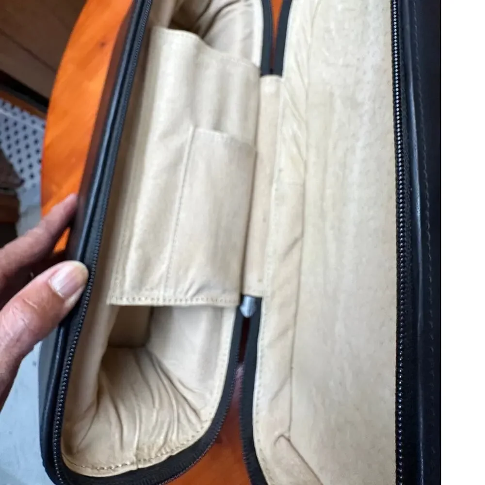 Leeman Black Leather Padded Wine Carrying Case